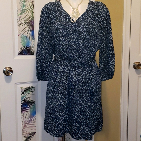 Forever 21 Women's Patterned Belt Dress - Picture 1 of 2